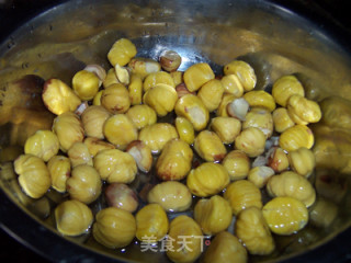 飘香栗子鸡的做法步骤：3