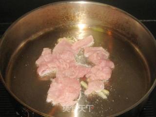藕片西兰花炒里脊肉的做法步骤：5