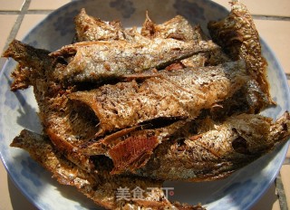 外焦里嫩——油炸小鱼的做法步骤：9