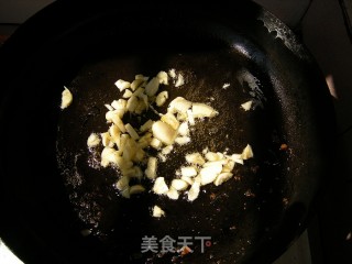 家常快手菜——胡萝卜炒洋葱的做法步骤：3