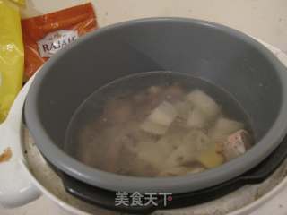 莲藕排骨汤的做法步骤：6