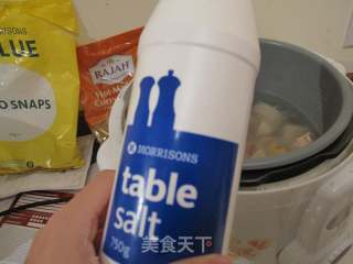 莲藕排骨汤的做法步骤：8