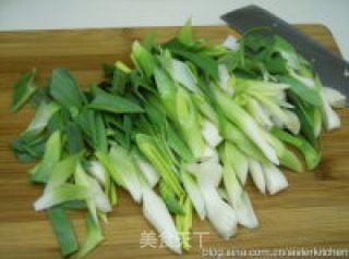家常鲁菜---青蒜腰花的做法步骤：3