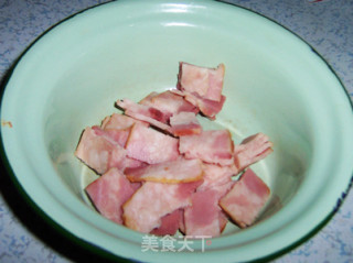 脆皮培根彩椒披萨的做法步骤：3