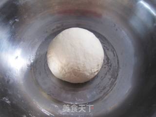 小文子出品~~【DIY烤肉花边披萨】的做法步骤：3