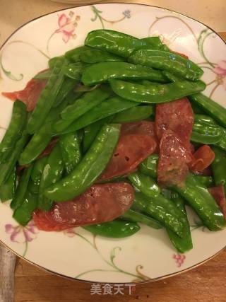 荷兰豆炒腊肠的做法