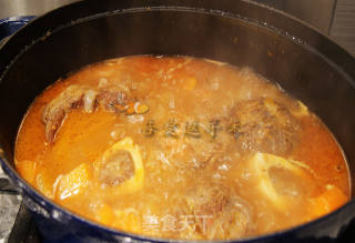 红萝卜焖牛小腿肉的做法步骤：17