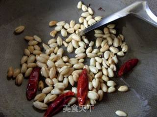 零食亦可下酒-------------麻辣花生米的做法步骤：10
