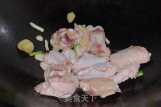 茶树菇烧鸡翅的做法步骤：6