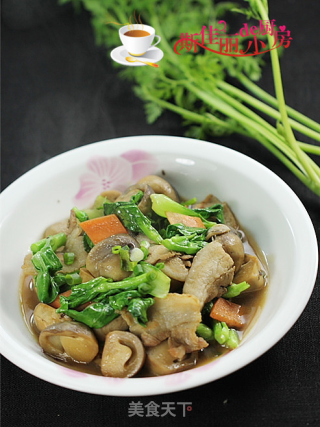 青菜草菇炒肉片的做法