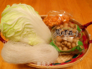 海米蟹味菇烩粉丝白菜的做法步骤：1