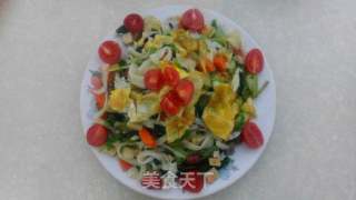菠菜拌面的做法