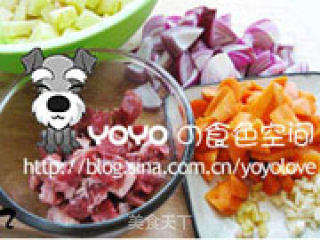 咖喱牛肉的做法步骤：2