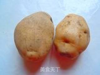 红烧肉炖土豆的做法步骤：2