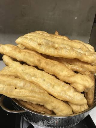 炸油条的做法