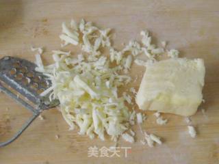 鲜虾里脊肉披萨的做法步骤：9