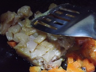 沙茶酱爆鸡丁的做法步骤：4