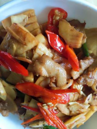 昆布春笋炒肉的做法