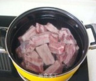 排骨一锅炖的做法步骤：1