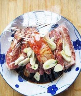 香辣排骨的做法步骤：2