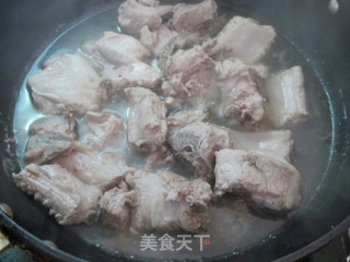 无油版糖醋排骨的做法步骤：1