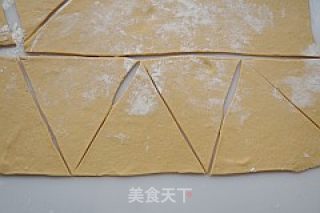鲜虾三角脆底批萨的做法步骤：7