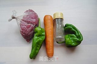 青椒牛柳的做法步骤：1