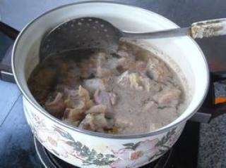 清炖牛肉的做法步骤：4