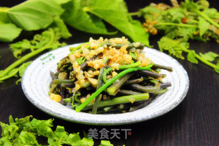 蒜蓉炒蕨菜的做法