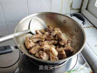 糖醋排骨的做法步骤：6