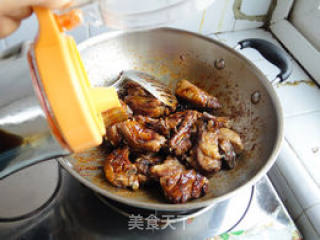 糖醋排骨的做法步骤：8