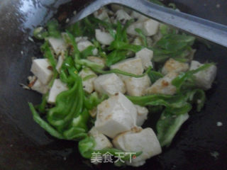 青椒炒豆腐的做法步骤：5