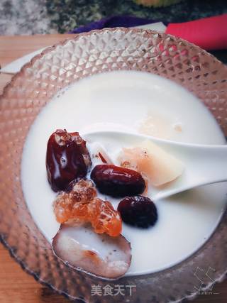 桃胶糖水～的做法