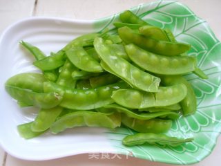 荷兰豆炒肉丝的做法步骤：2