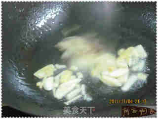 芹菜炒骨头肉的做法步骤：4