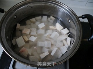 无意整出西餐味---茄汁芋头的做法步骤：2