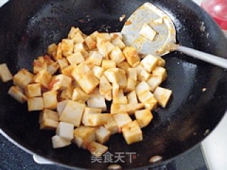 无意整出西餐味---茄汁芋头的做法步骤：5