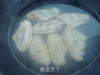 双色玉米鸡翅煲的做法步骤：2
