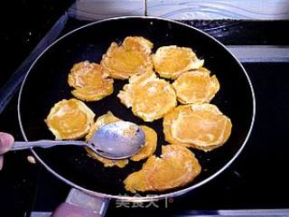 【美好的一天从早餐开始】松软南瓜饼的做法步骤：8