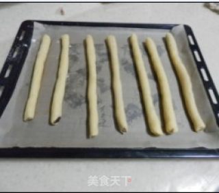 牛油酥条的做法步骤：8