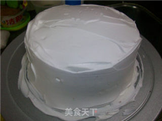 LG的生日蛋糕 @@附上详细图解巧克力海绵蛋糕做法及足球造型装饰~~足球蛋糕的做法步骤：18