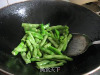 四季豆炒茄子的做法步骤：3
