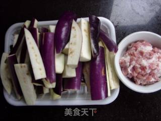 省油但需耐心的-----------鱼香茄子的做法步骤：2