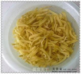 家常榨菜肉丝的做法步骤：2