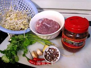 【麻辣瞬间】水煮肉片的做法步骤：1