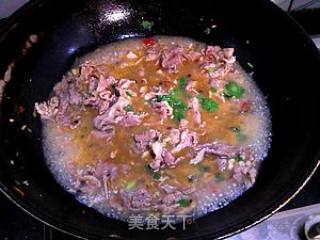 【麻辣瞬间】水煮肉片的做法步骤：11