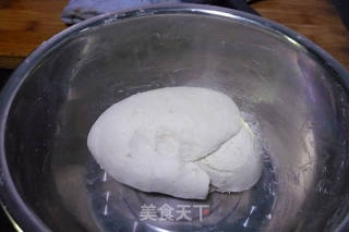 鲜美鱼汤手工面的做法步骤：1