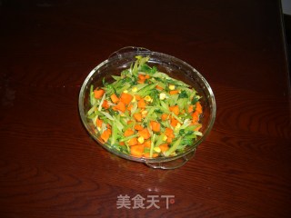 芹菜胡萝卜炒玉米粒的做法步骤：9