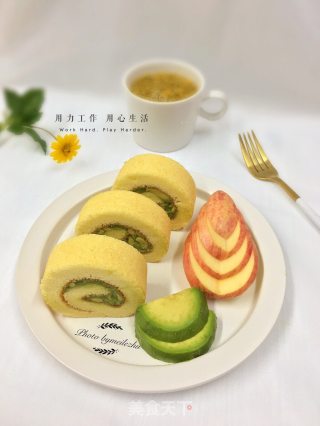 牛油果蛋糕卷的做法