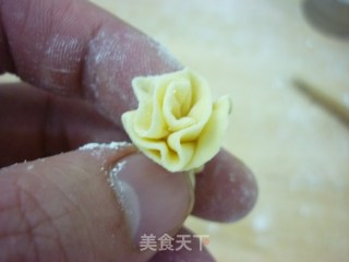 花色面食----琵琶饼的做法步骤：8